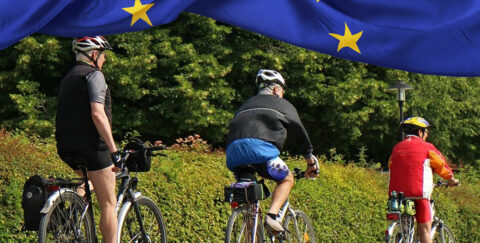 Eurpoaflagge-Radtour